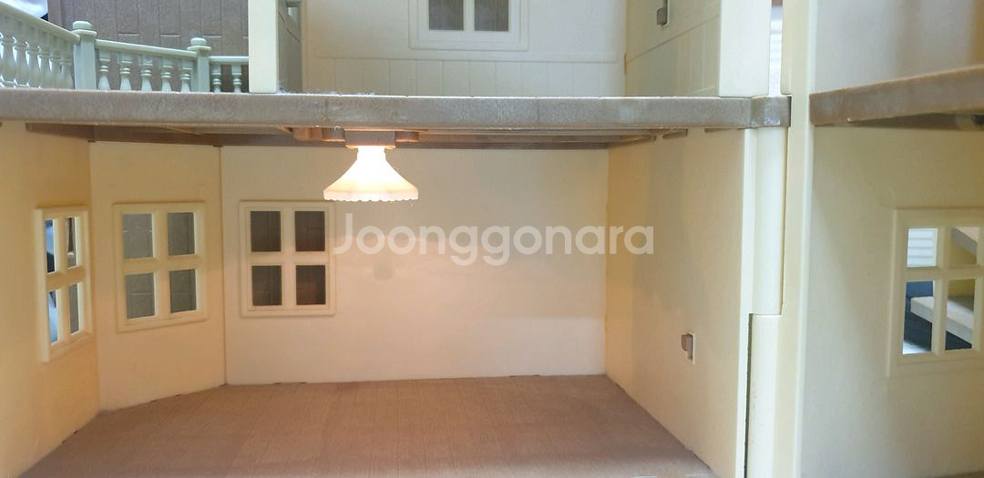 실바니안 불들어오는 이층집--1