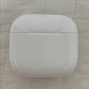 에어팟 4세대 노캔모델 (구매한달도안된 s급)