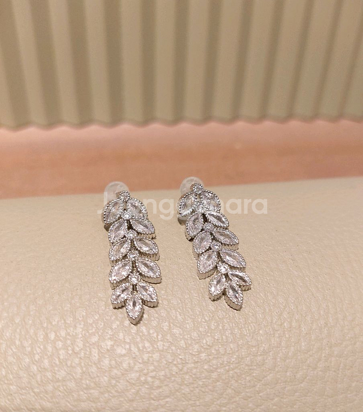 3cm 지르코니아 드롭 은침귀걸이--3