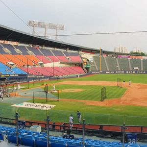 두산LG 7/26(토) 1루 블루 네이비 통로석 명당
