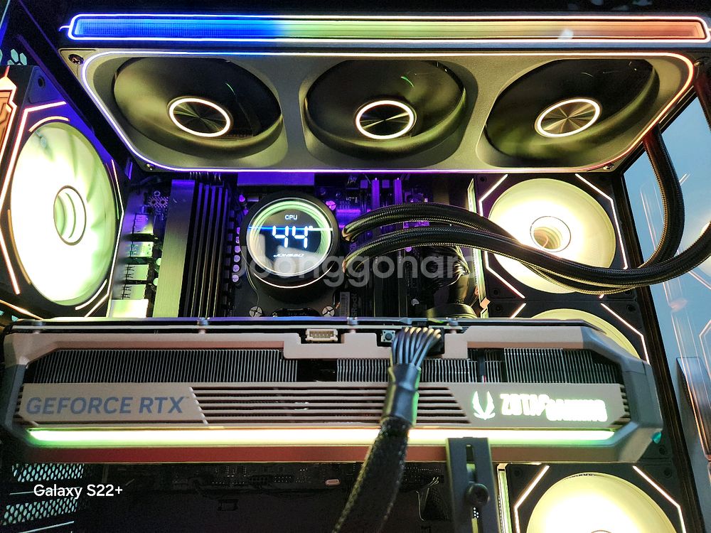9800X3D & RTX5080 블랙 게이밍 컴퓨터--7