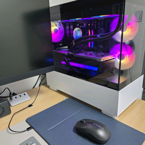 7800X3D 고사양 게이밍 컴퓨터