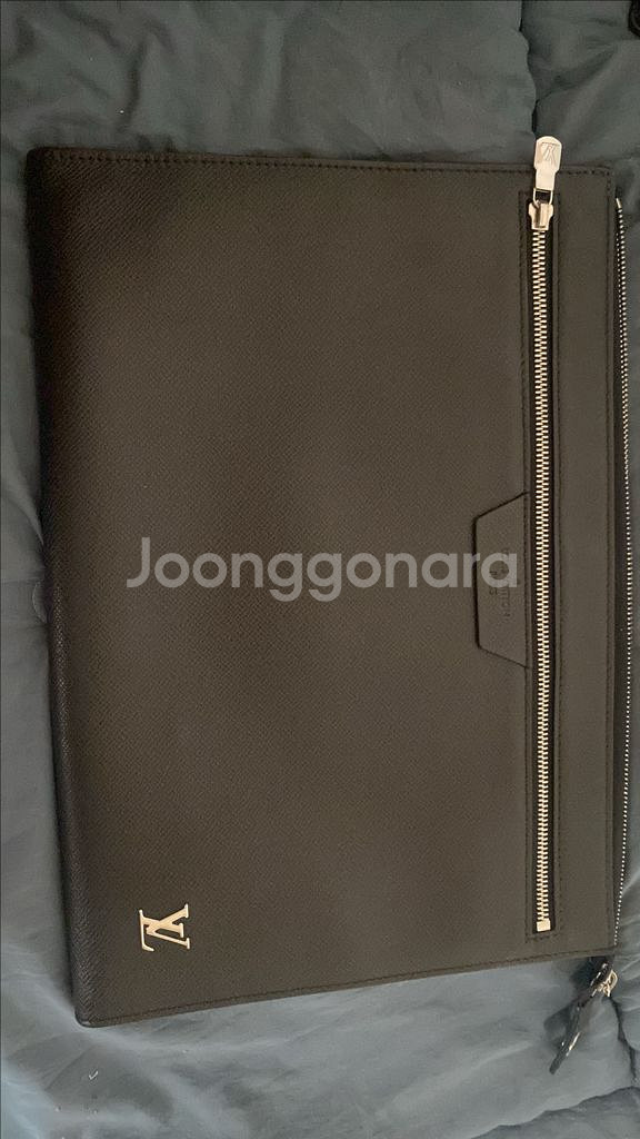 루이비통 포쉐트 24H 클러치 한정판--0