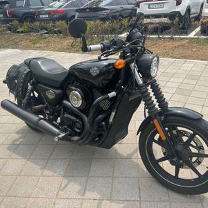 할리데이비슨 스트릿750 15년 짧은키로수 판매합니다