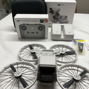 DJI 플립 기본셋+케어보험+추가배터리+ 충전허브
