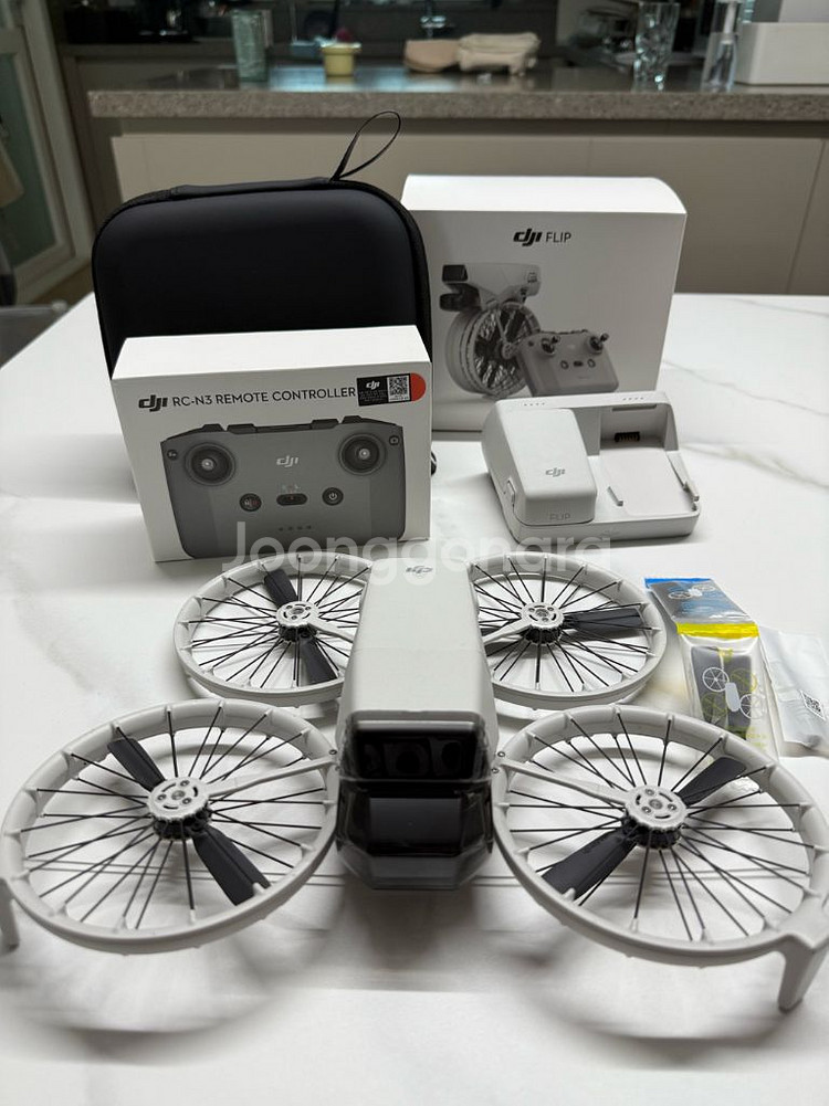 DJI 플립 기본셋+케어보험+추가배터리+ 충전허브--3