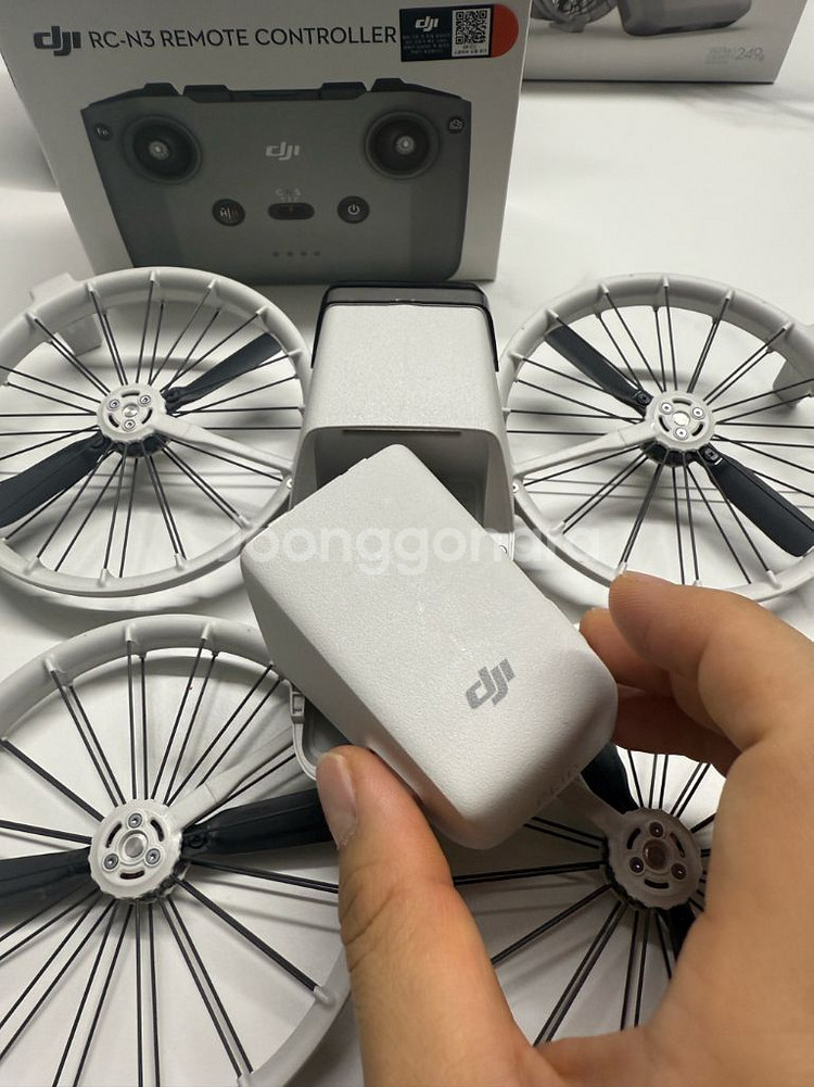 DJI 플립 기본셋+케어보험+추가배터리+ 충전허브--7