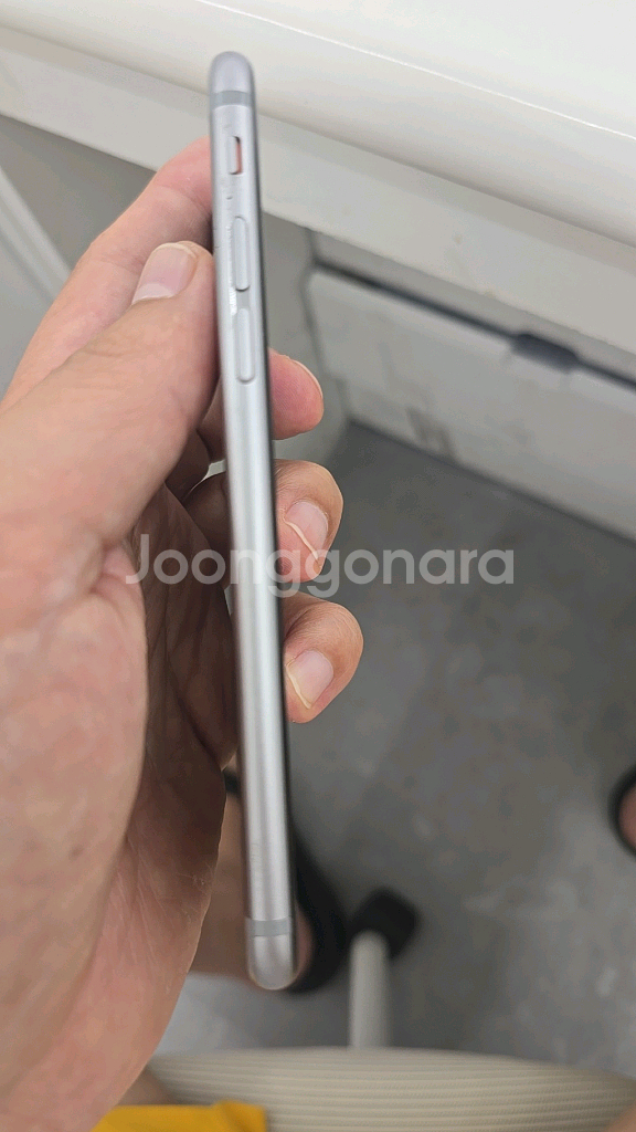 아이폰6S 64기가팝니다--3