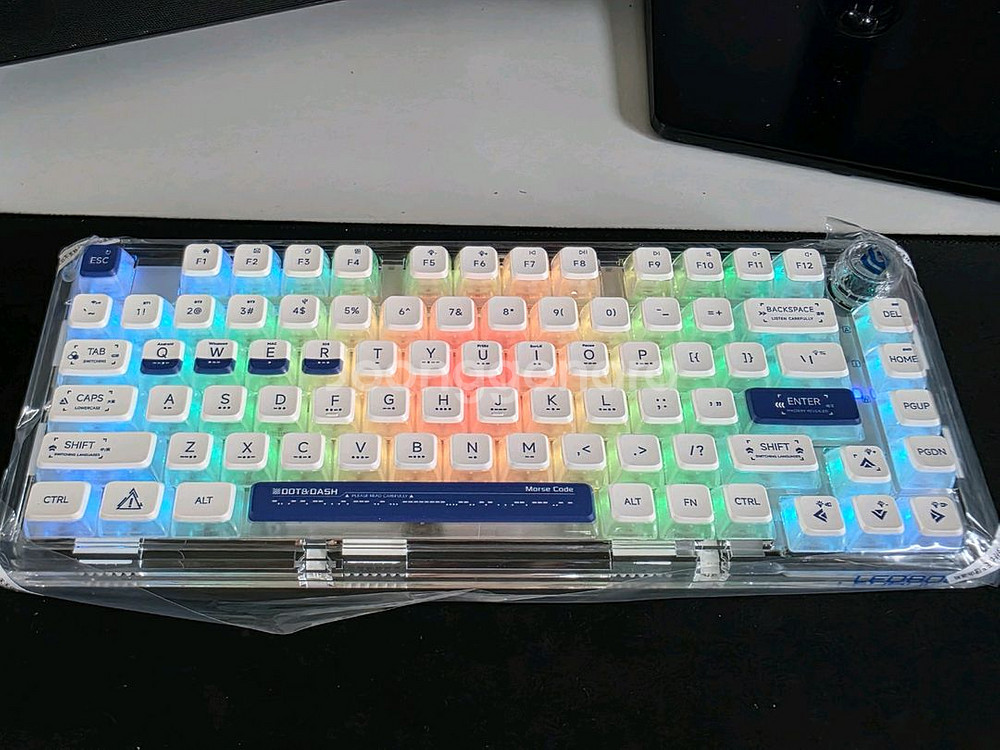 레오보그 투명 아크릴 기계식 키보드 K81--2