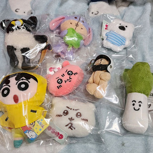 담엔준)인형키링 짱구외 8종세트