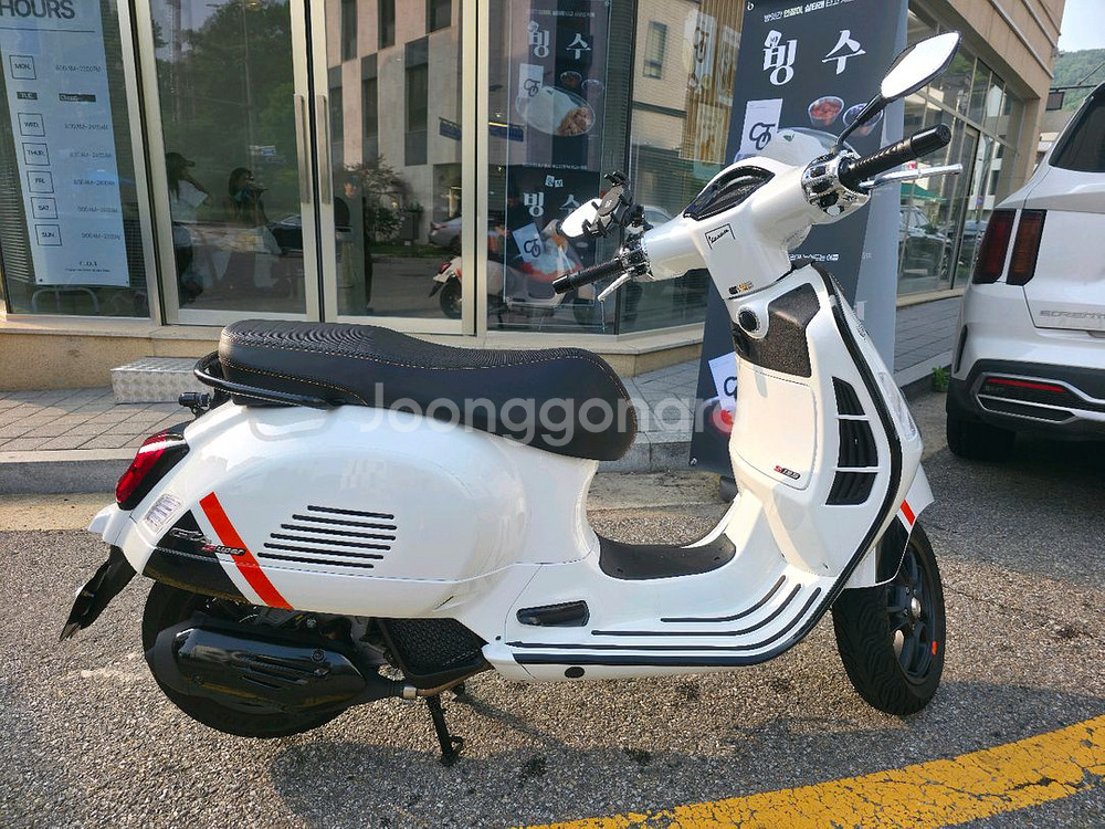 베스파 gts125 판매합니다(최상급)--1