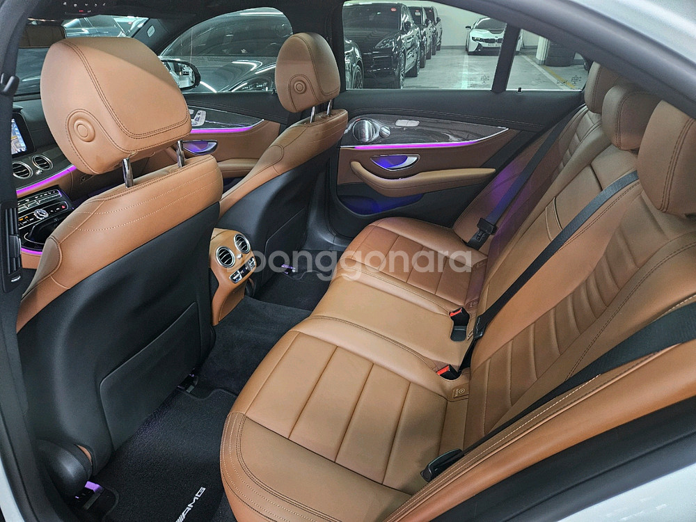 벤츠 E클래스 w213 E350 4Matic(299마력--8