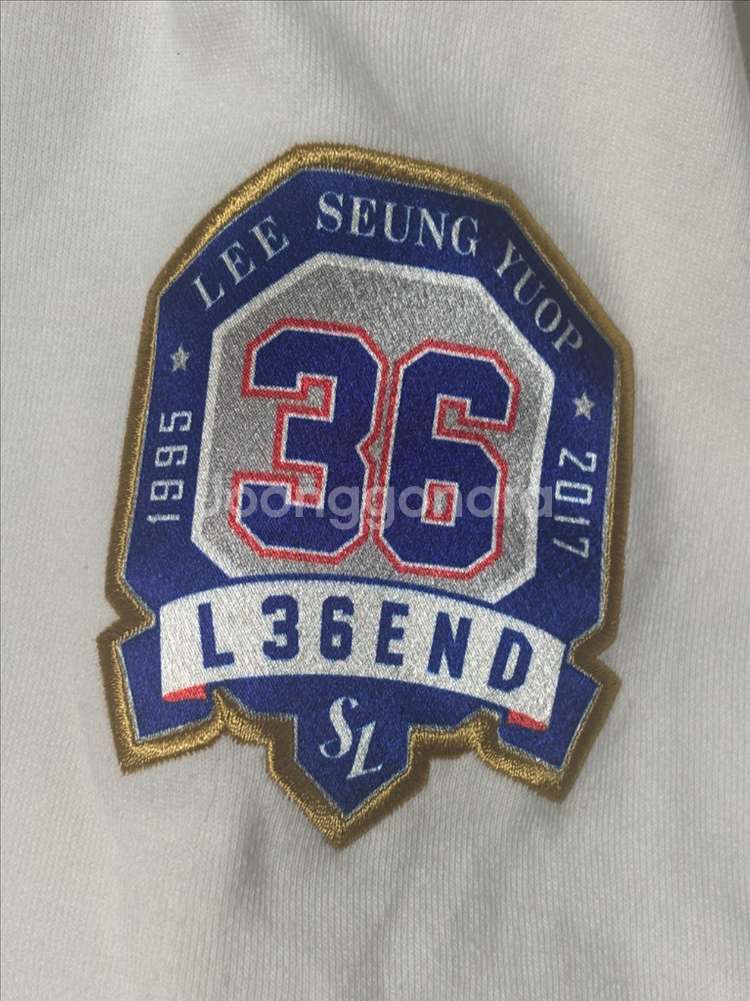 삼성라이온즈 이승엽 은퇴 기념 유니폼 판매 친필 사인--3