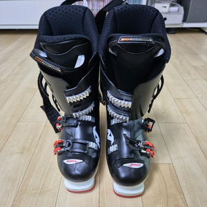 노르디카 스키부츠