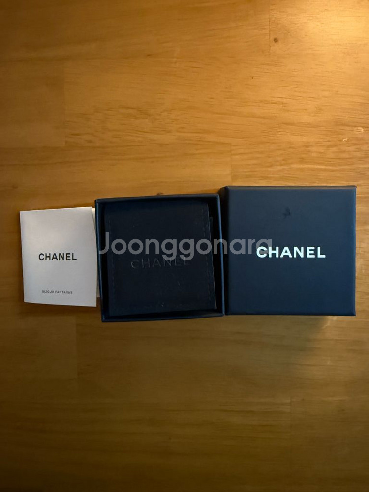 샤넬 CC 로고 귀걸이샤넬 CC 로고 귀걸이 정품--2