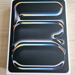 (미개봉)아이패드 프로 13 256GB+S급 매직키보드