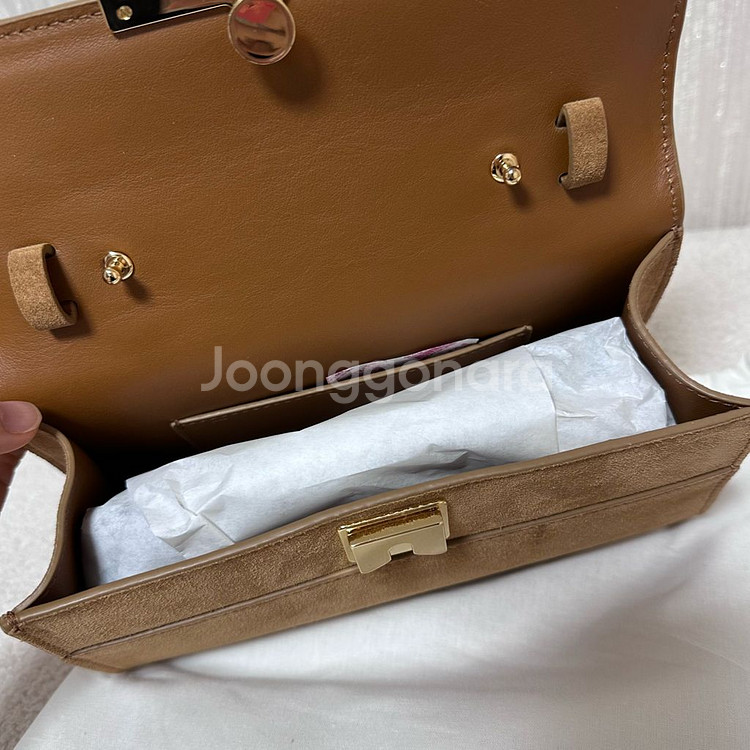 벨르리아 포쉐트백/새제품/정상가349000원--3