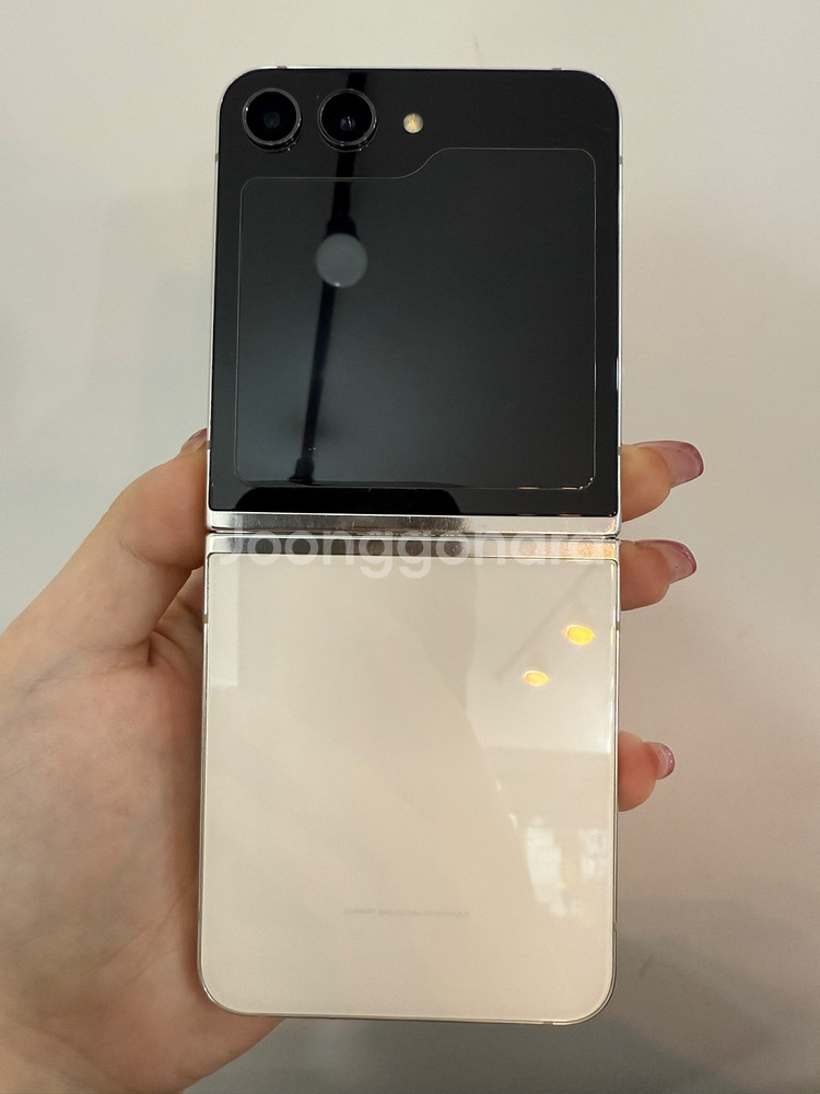 갤럭시Z플립5 256GB 크림/ Y970--0