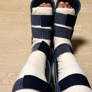 다리무릎보조기 깁스 양쪽