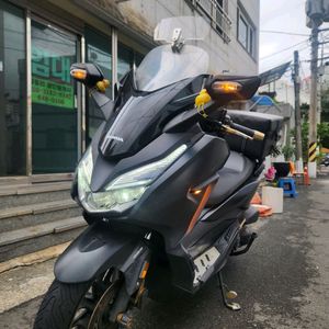 포르자 300 18년식