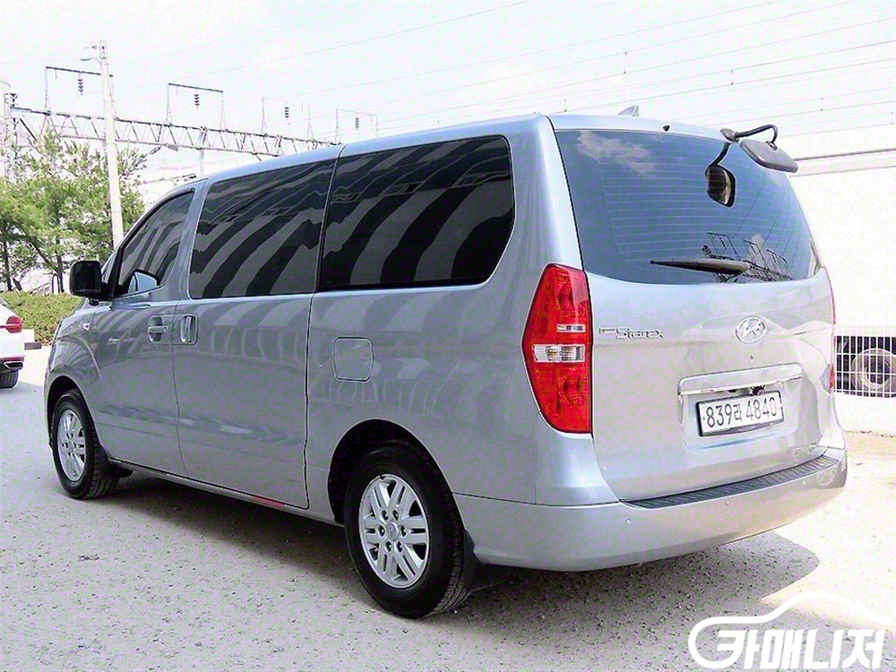 [현대]더 뉴 그랜드 스타렉스 2WD 밴 3인승 LPi 이미지