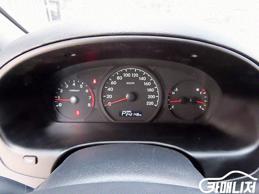 [현대]더 뉴 그랜드 스타렉스 2WD 밴 3인승 LPi 이미지