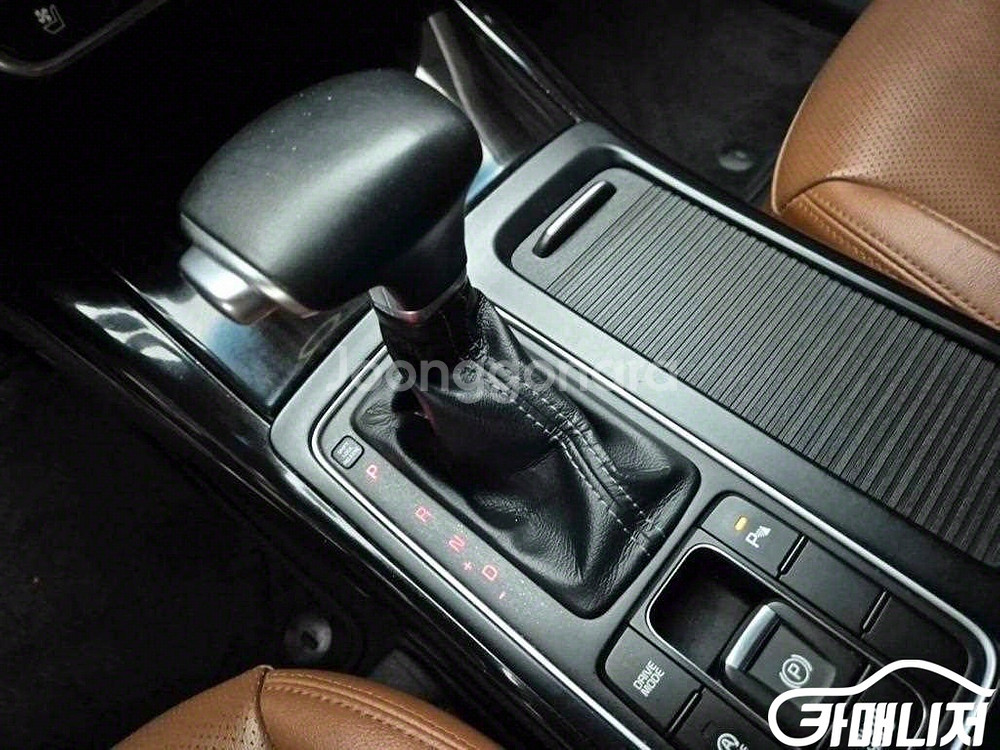[기아]더 뉴 쏘렌토 디젤 2.0 2WD 노블레스 (5--7