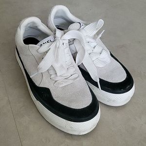 샤넬스니커즈/230