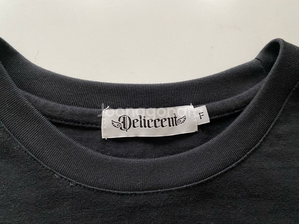 Deliccent 블랙 반팔 티셔츠(새상품급상태)--3