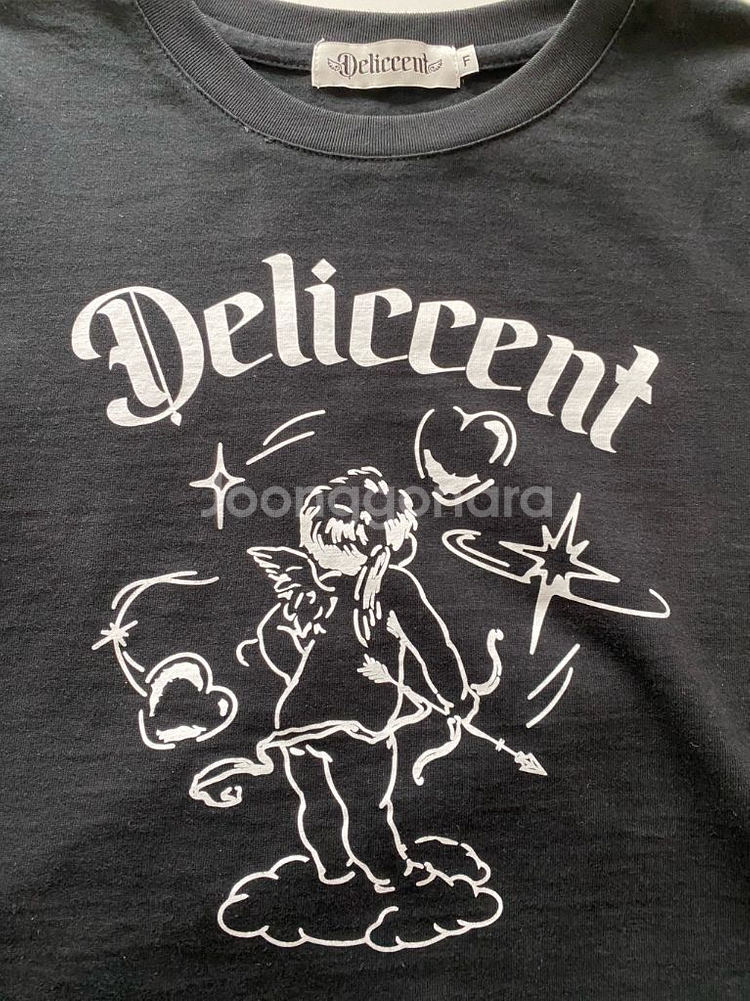 Deliccent 블랙 반팔 티셔츠(새상품급상태)--4