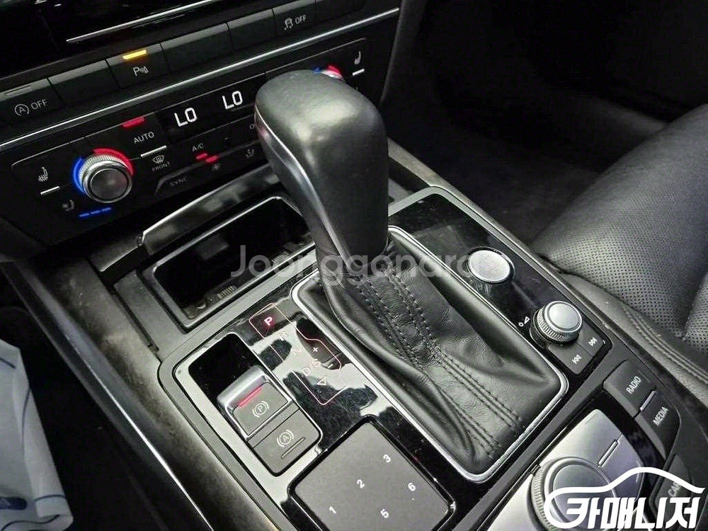 [아우디]뉴A6 35 TDI 프리미엄 (5인승) #앱특--7