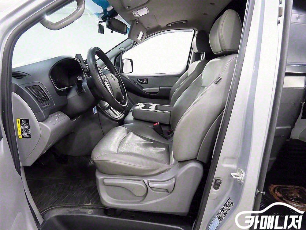 [현대]더 뉴 그랜드 스타렉스 2WD 밴 3인승 LPi 이미지