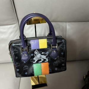 정품 MCM 토트백