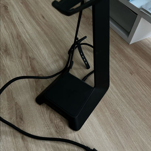 RAZER 베이스 스테이션 V1 크로마 블랙