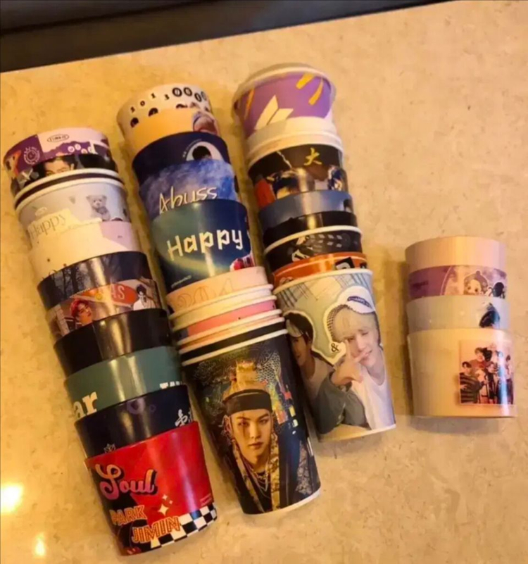 BTS 방탄 포카 굿즈 브로마이드 정국 신발 등 모두 이미지