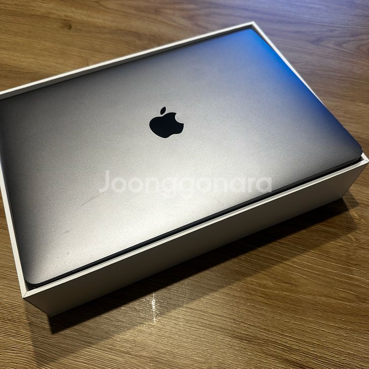 맥북에어 2019 스그 256GB 16램 13인치--0
