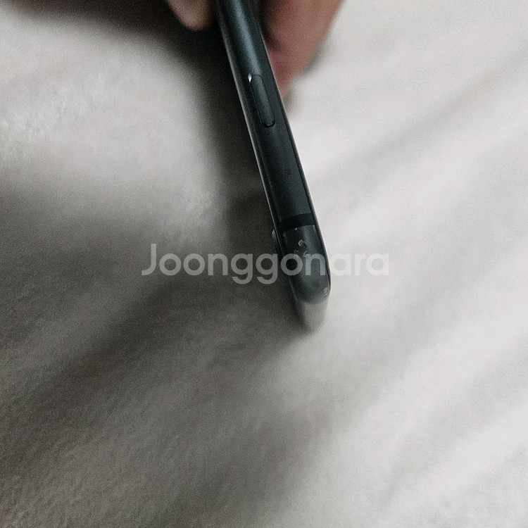 아이폰8 블랙 64G 판매 (초기화 완료,유심x)--4