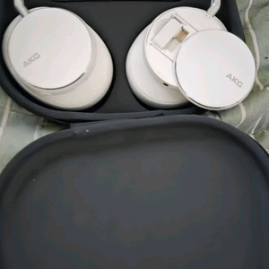 AKG N9 화이트