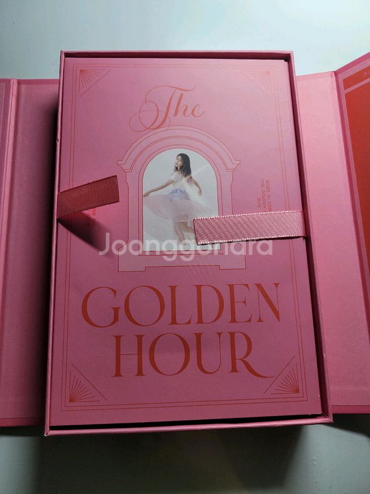2022년 아이유 콘서트 더 골든아워 DVD--1