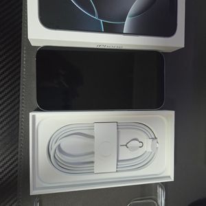 아이폰16프로 화이트티타늄 256gb 팝니다
