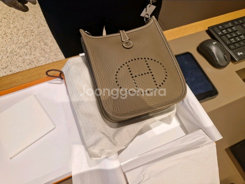 에르메스 미니 에블린 에토프 새상품:--0