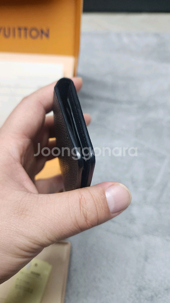 루이비통 포케 오거나이저(타이가)--4