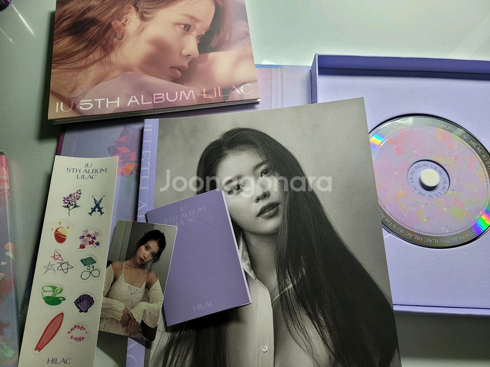 아이유 라일락+하일락 앨범--2
