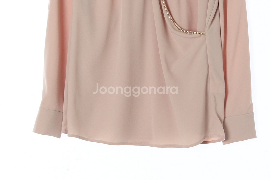 [S]모조에스핀 베이지 체인 트리밍 브이넥 랩 긴팔 블--2