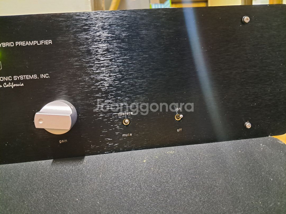 카운터 포인트 SA-1000 하이브리드 프리앰프--3