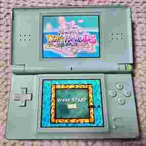 닌텐도 ds lite 아이스 블루 + GBA 칩 4개