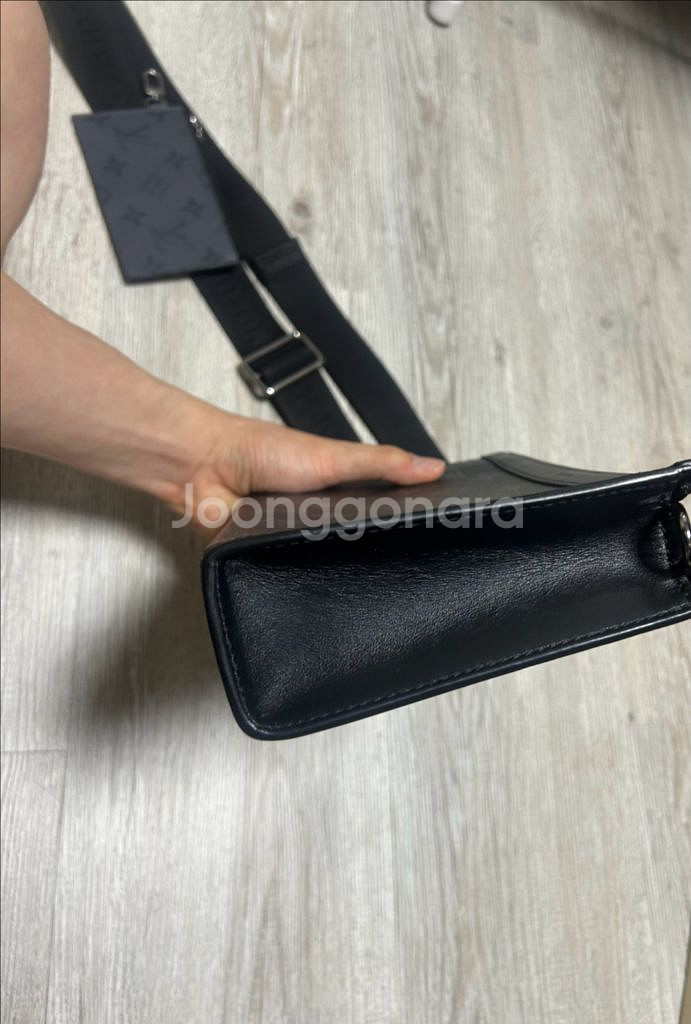 루이비통 가스통 월렛 크로스백 M81124--8