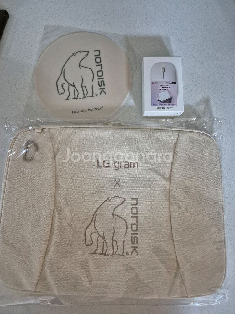 노르디스크 노트북 파우치, 마우스 패드, 마우스--0