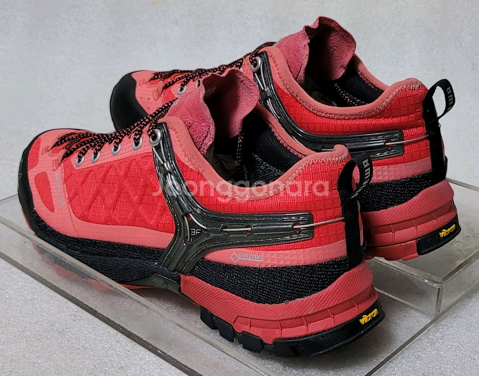 살레와 SALEWA 고어텍스 경등산화 트레킹화 240--2