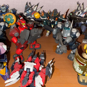 골판지전사 LBX 조립품
